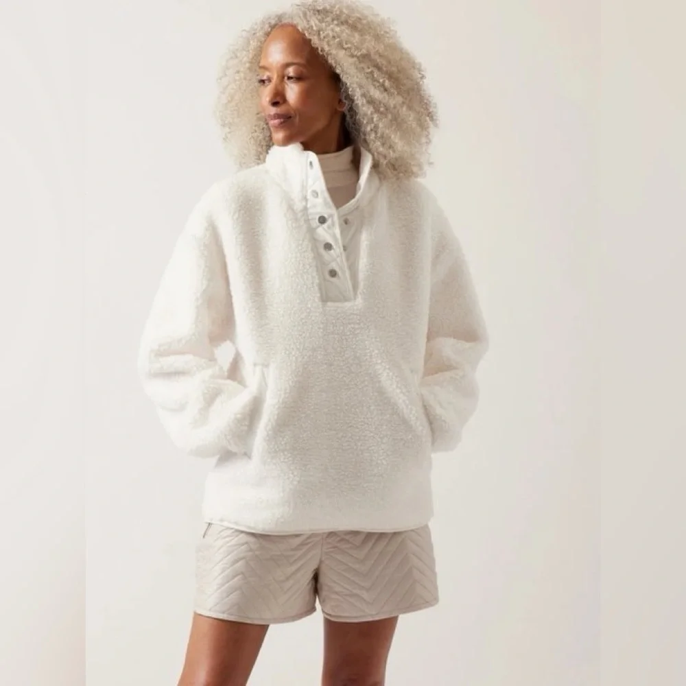 NWT! Athleta Women’s Magnolia White Cozy Snap Sherpa Sweatshirt